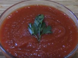 Ketchup di pomodoro fatto in casa: ricette per l'inverno ti leccherai le dita!