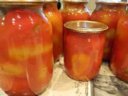 Canned stuffed and chopped peppers in tomato sauce